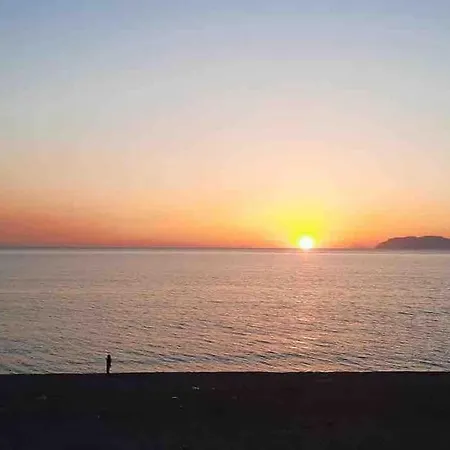 Apartment Fronte Mare Sulla Riviera Di Ponente Milazzo